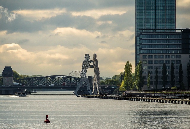 Gay Kontakte in Berlin finden! Schwul in Berlin